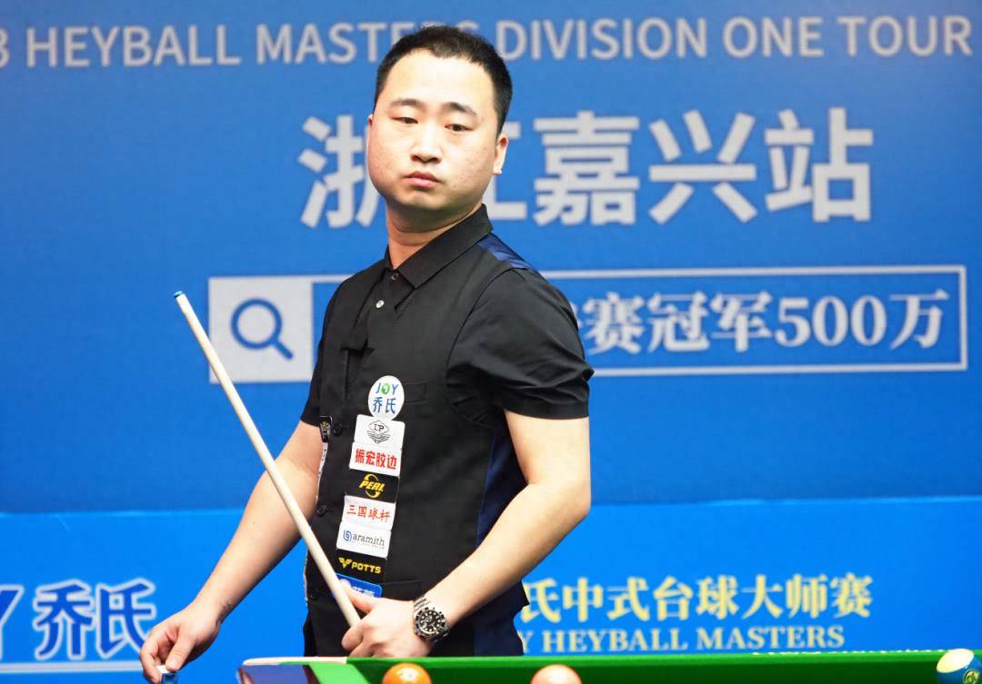 满足于跻身 满足于跻身