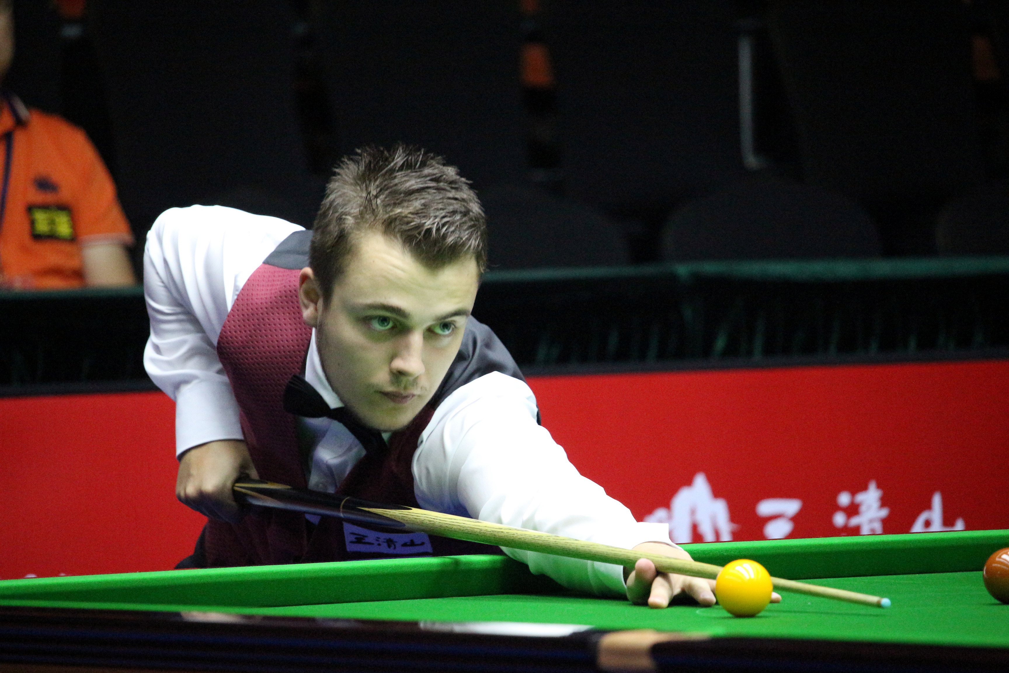 罗马诺：维拉正在推进签下帕奎塔的谈判，球员希望加盟