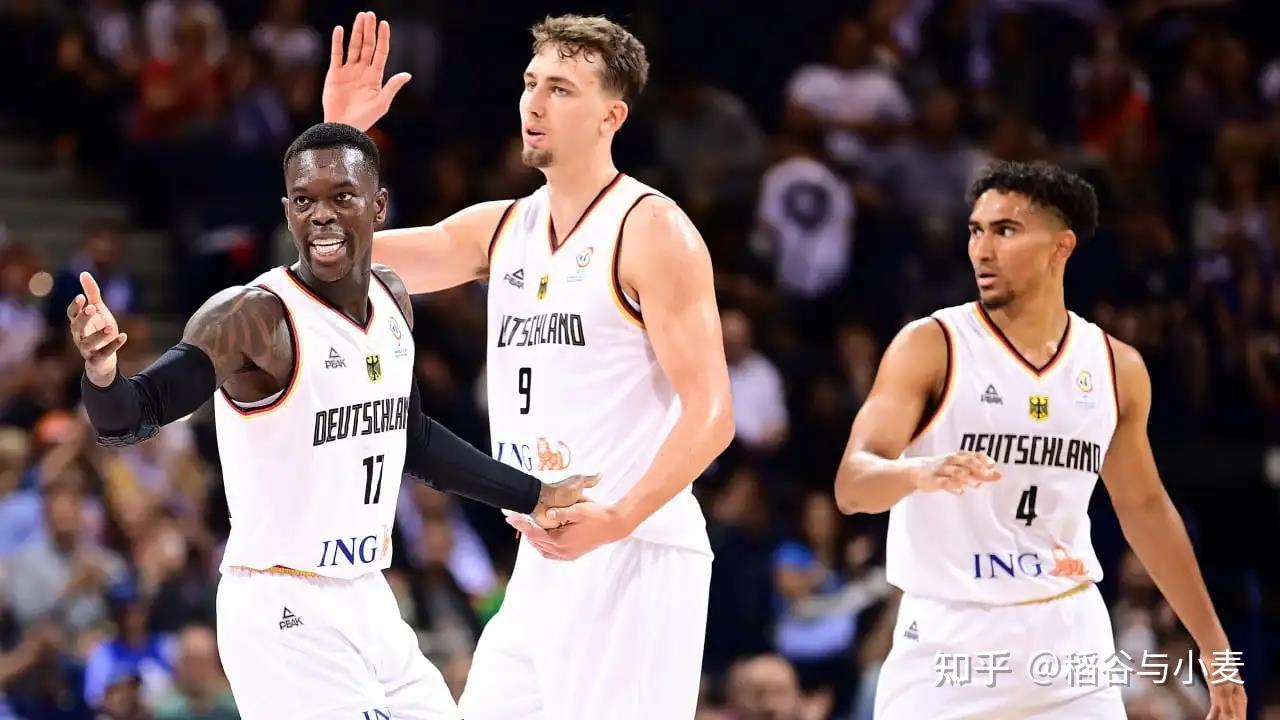 [图]英超-萨拉赫双响 利物浦3-2客胜南安普敦8分领跑.