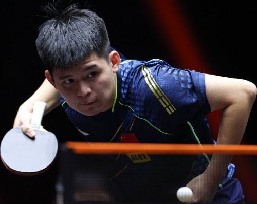 连媒：大连英博今天下午迎队史首个中超主场 预计上座人数超5万.