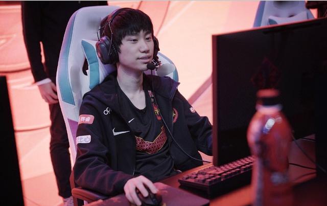 皇马换帅首战救赎记：伯纳乌迎保级队 残阵防线藏隐忧